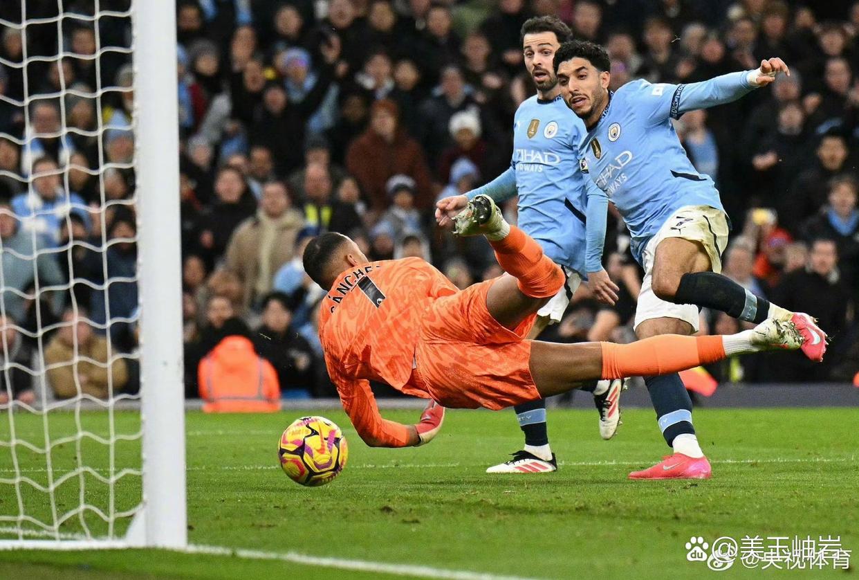 曼联发布备战花絮,冲刺阶段外线爆发,荷甲任务艰巨,更衣室氛围转暖(二战最轻的105榴弹炮) 曼联发布备战花絮,冲刺阶段外线爆发,荷甲任务艰巨,更衣室氛围转暖(二战最轻的105榴弹炮)