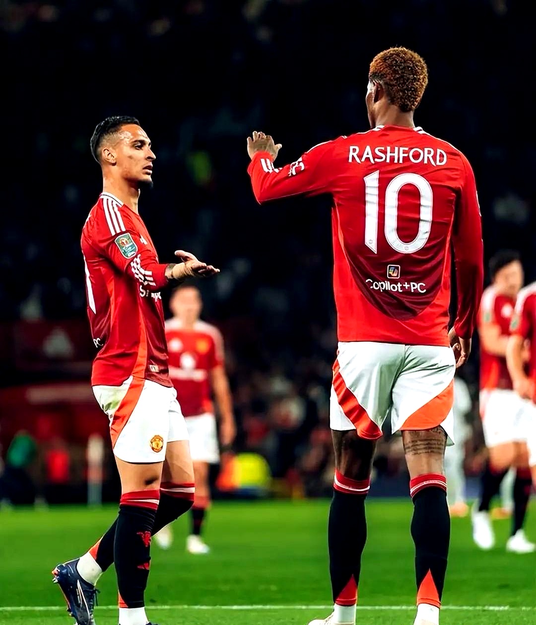 曼联发布备战花絮,冲刺阶段外线爆发,荷甲任务艰巨,更衣室氛围转暖(二战最轻的105榴弹炮) 曼联发布备战花絮,冲刺阶段外线爆发,荷甲任务艰巨,更衣室氛围转暖(二战最轻的105榴弹炮)