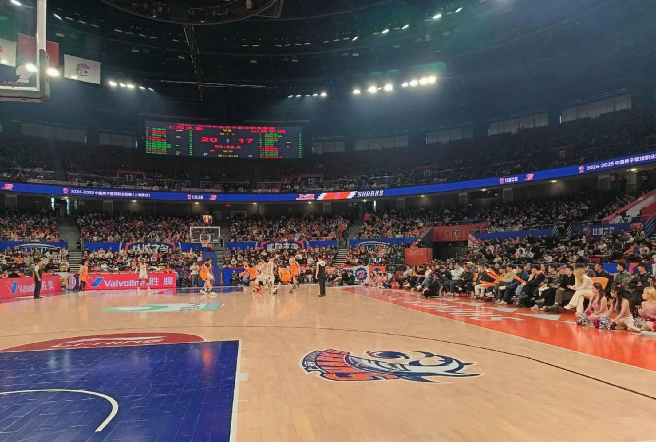 今夜布莱顿调整名单以备CBA季后赛，扳平良机环节打磨，底气十足，阵容厚度经受考验(吉布森cba)